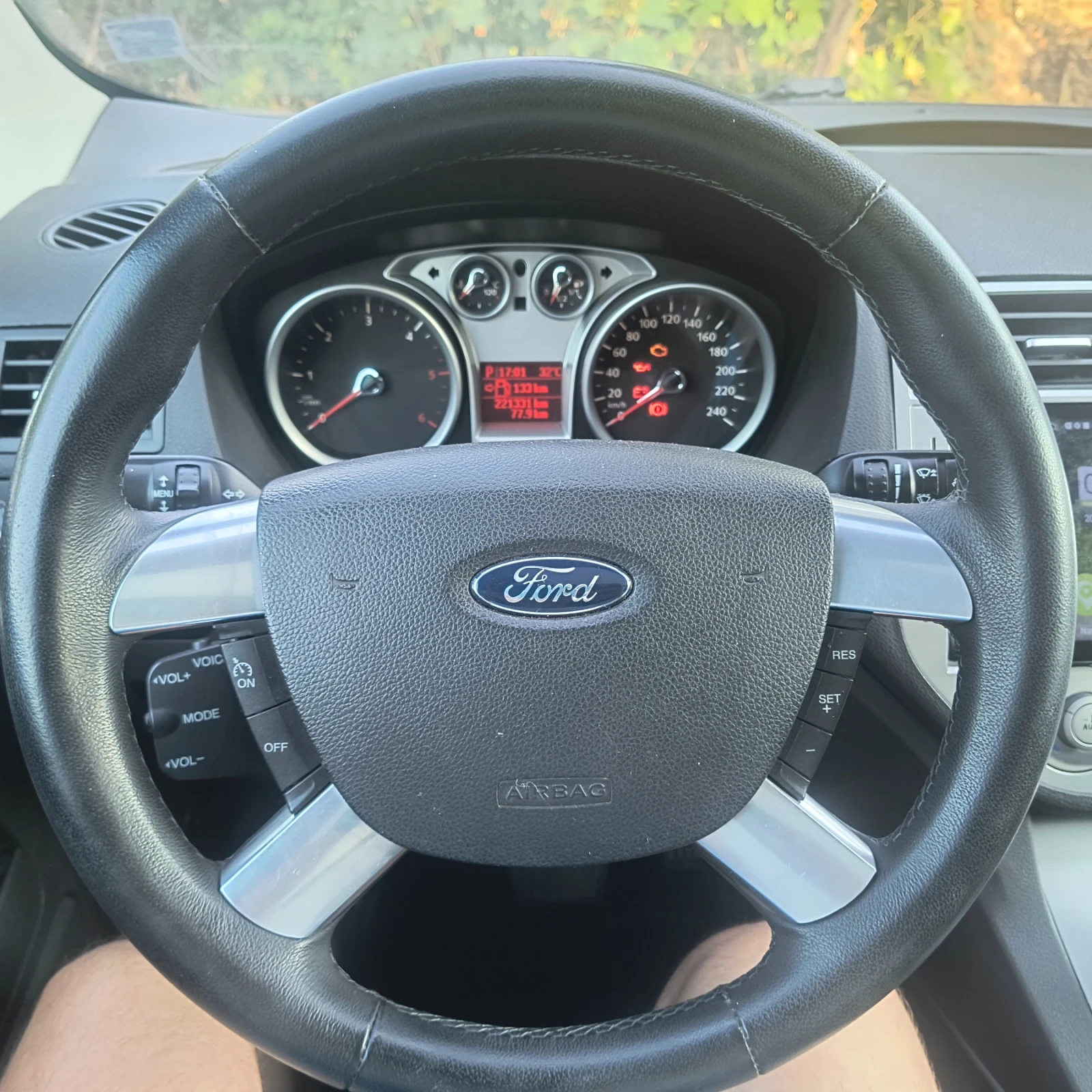 Ford Kuga, снимка 5 - Автомобили и джипове - 55930445