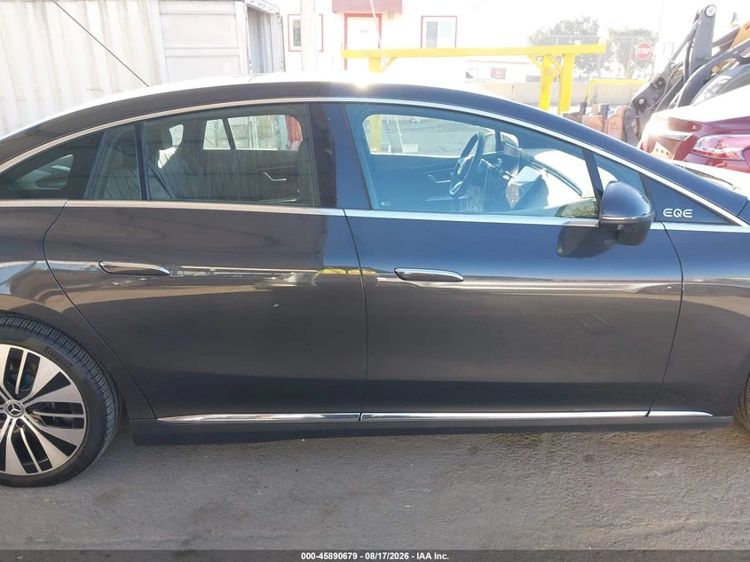 Mercedes-Benz EQE 350 4Matic, снимка 13 - Автомобили и джипове - 56630289