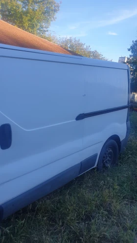 Opel Vivaro 2.0cdti, снимка 2