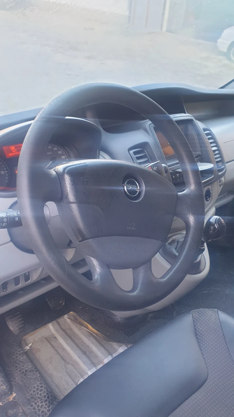 Opel Vivaro 2.0cdti, снимка 4 - Бусове и автобуси - 47430019