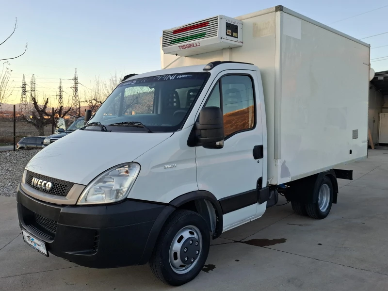 Iveco Daily До3.5т/Хладилен/220v, снимка 1 - Бусове и автобуси - 48406252