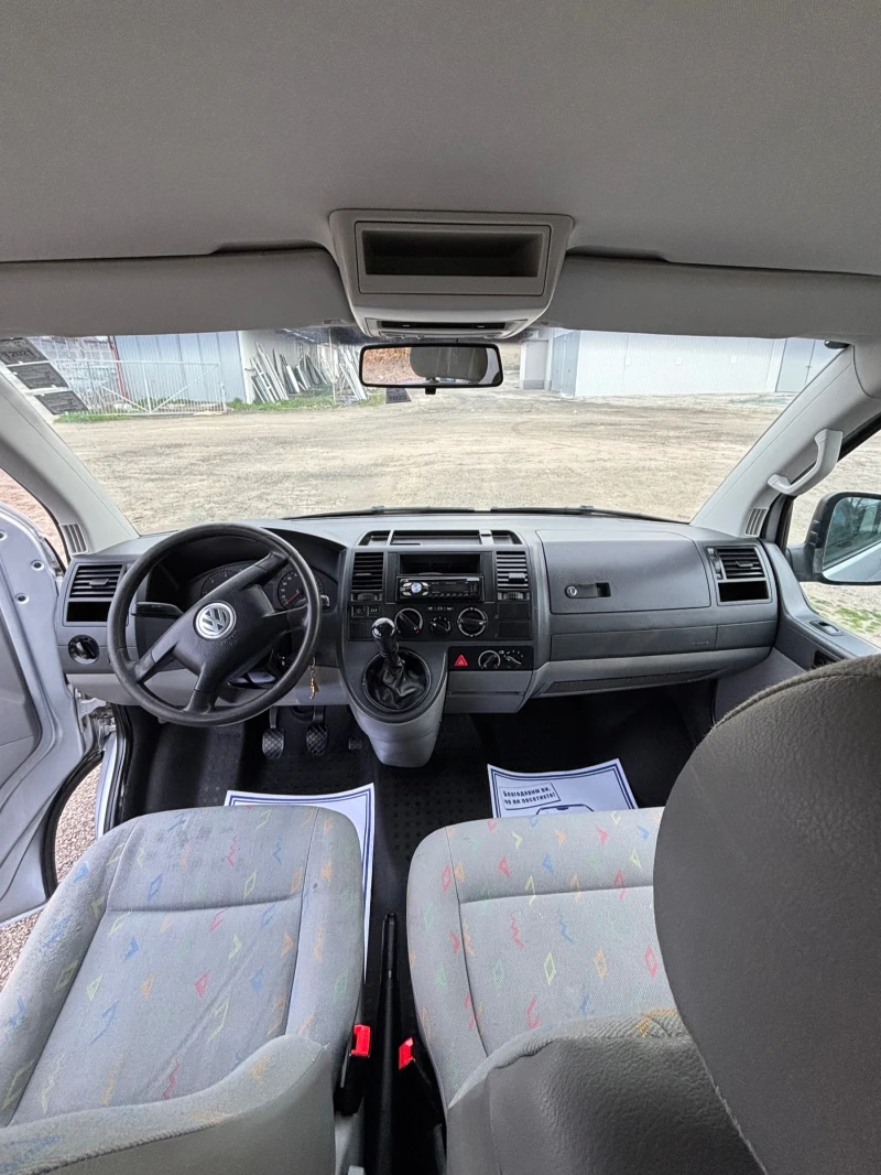 VW Caravelle 1.9, снимка 11 - Бусове и автобуси - 49624765