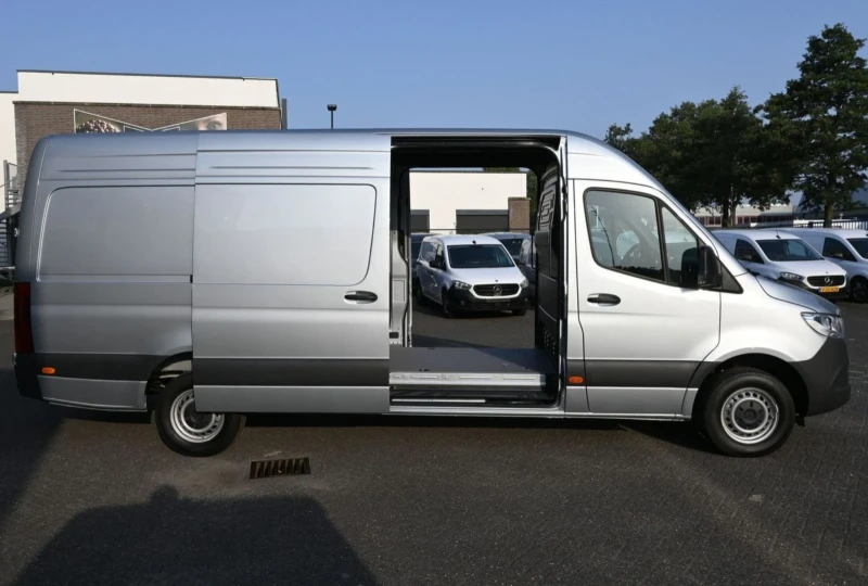 Mercedes-Benz Sprinter 907/910-317cdi, снимка 11 - Бусове и автобуси - 52838544
