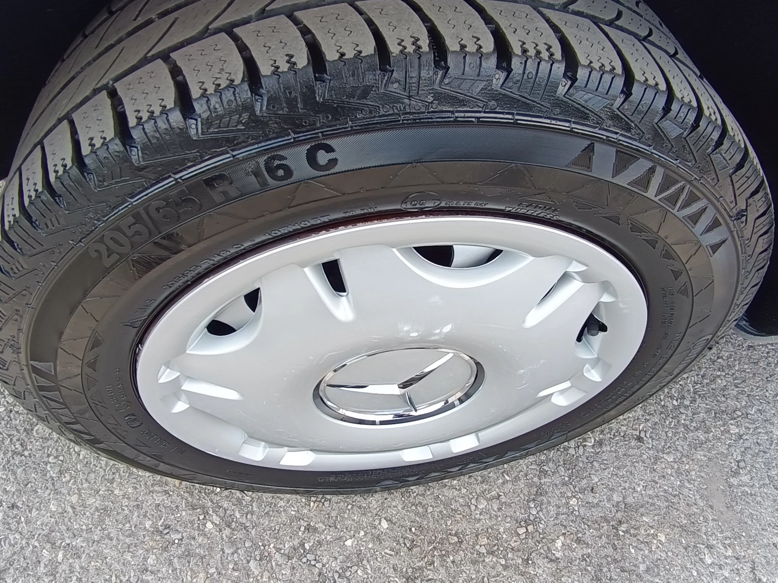 Mercedes-Benz Viano 3.0-204к.с.! 226хил.км !!! ШВЕЙЦАРИЯ !, снимка 17 - Бусове и автобуси - 54156277