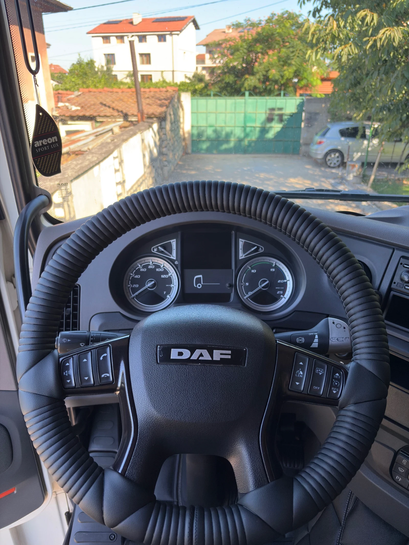 Daf Xf-480, снимка 9 - Камиони - 55506900