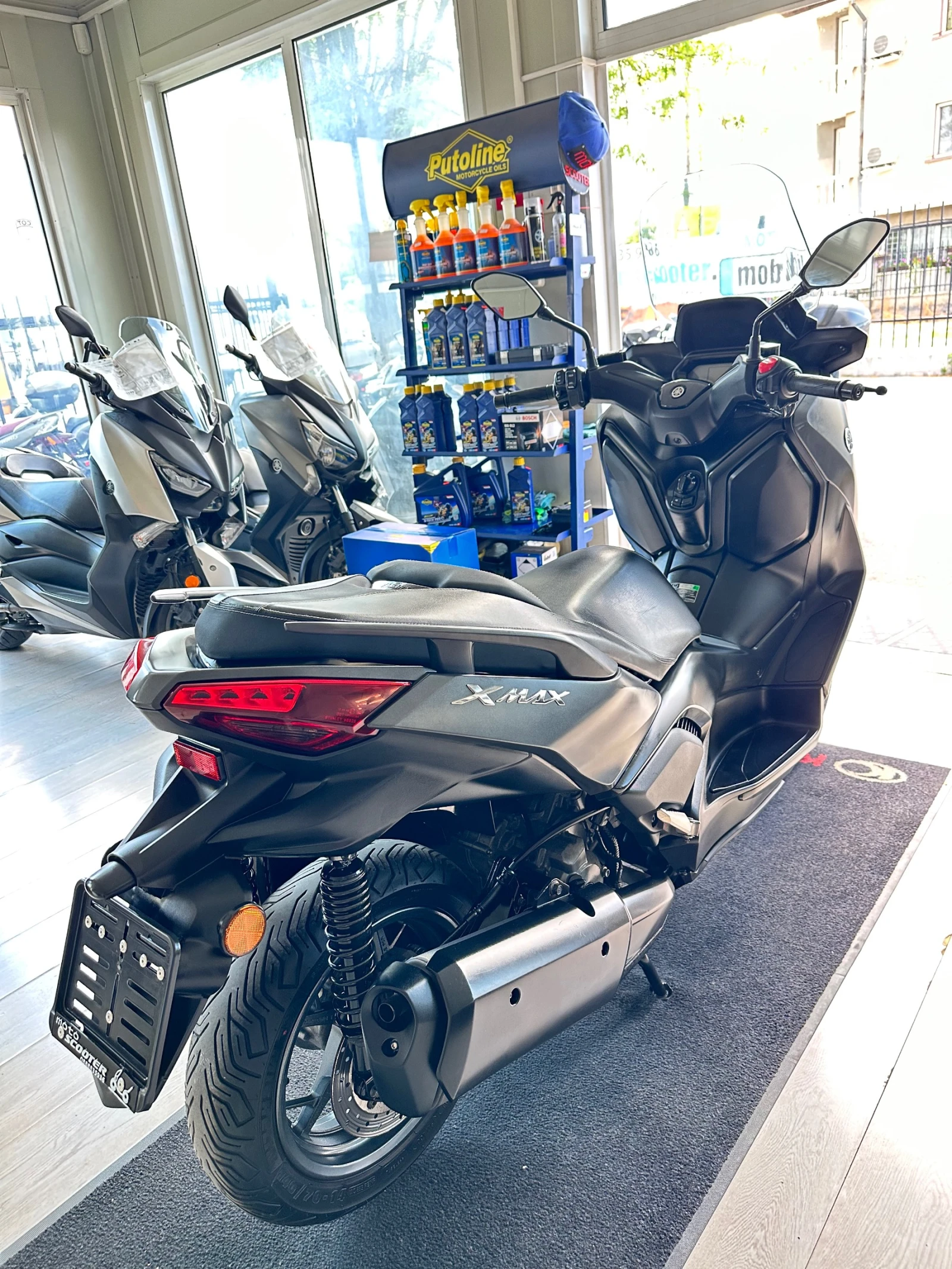 Yamaha X-max 300i ABS/TC/LED 08.2023г., снимка 8 - Мотоциклети и мототехника - 55190726