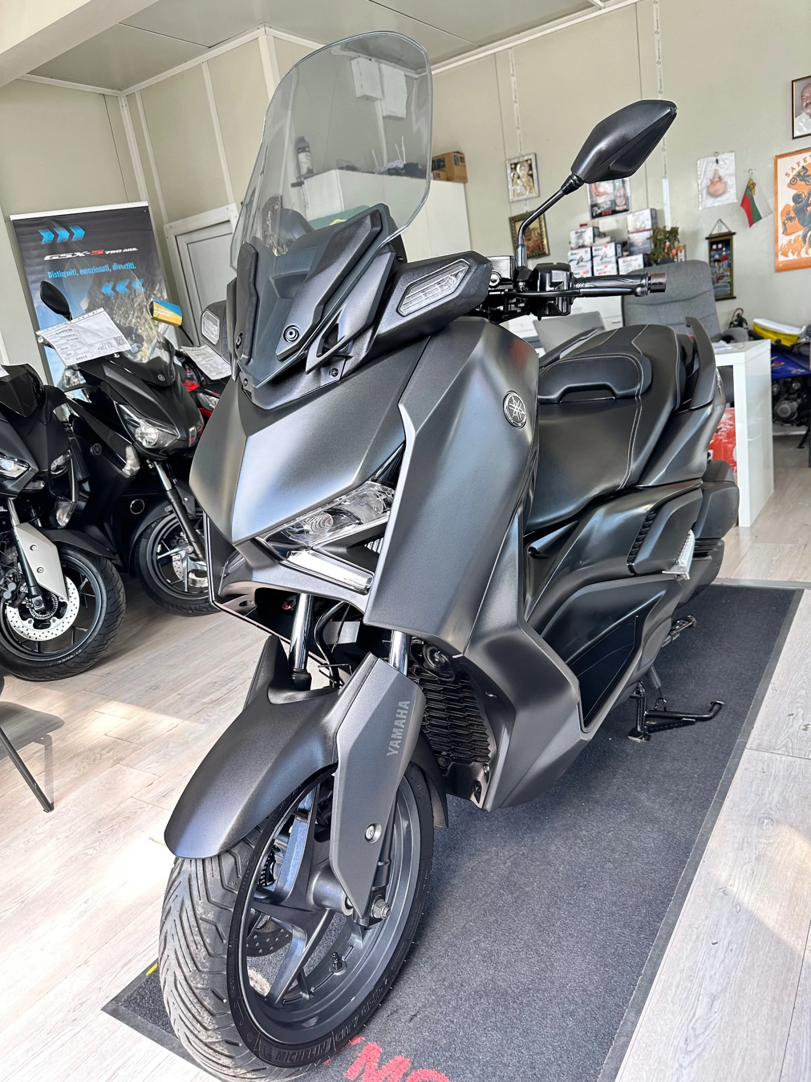 Yamaha X-max 300i ABS/TC/LED 08.2023г., снимка 7 - Мотоциклети и мототехника - 55190726
