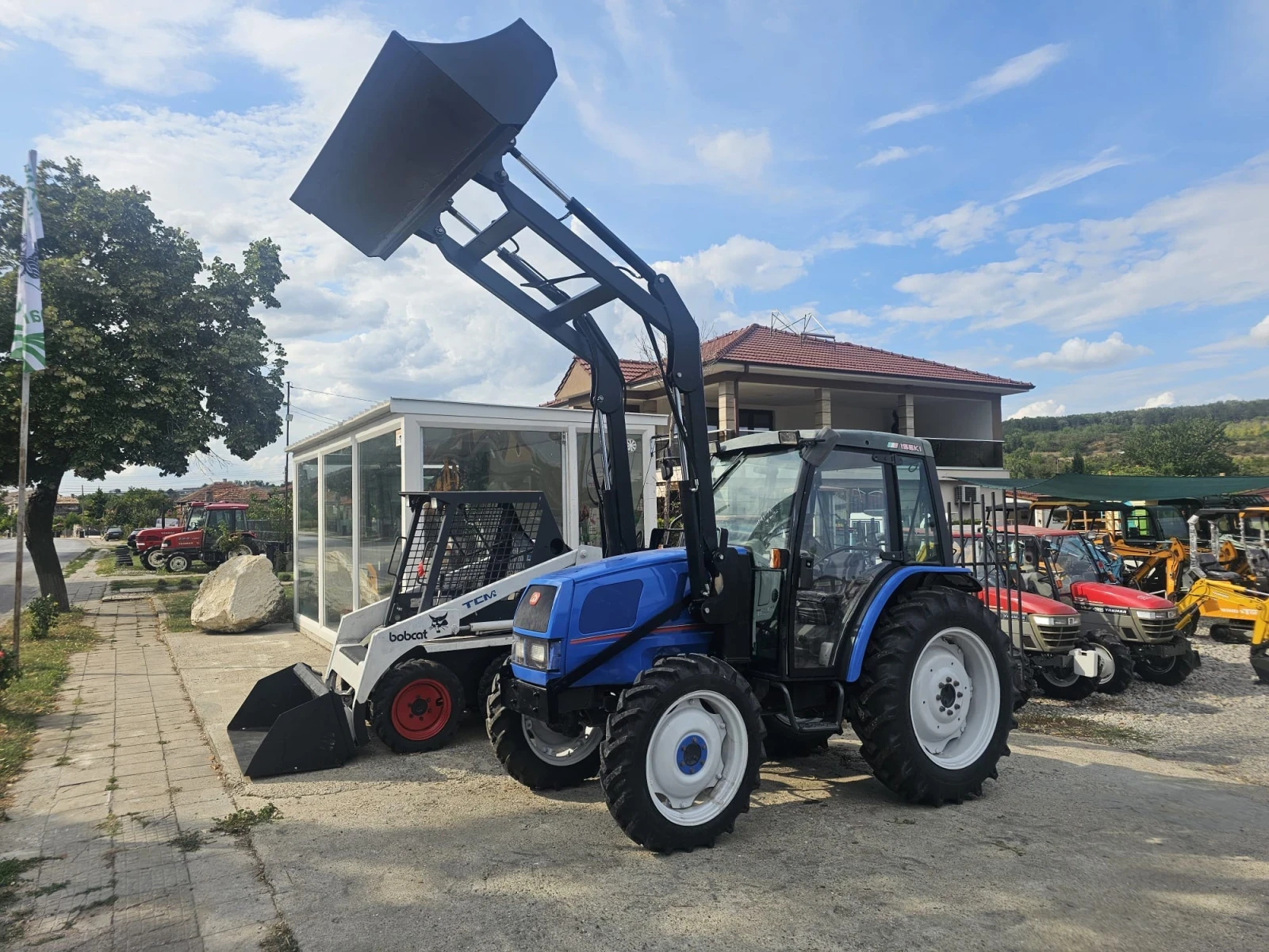 Трактор ISEKI TR63, снимка 1