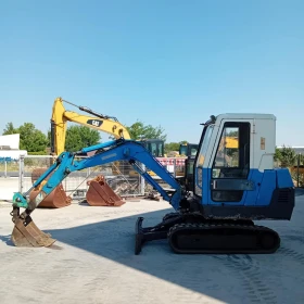      Hitachi IHI IS-28PX *  *  * 