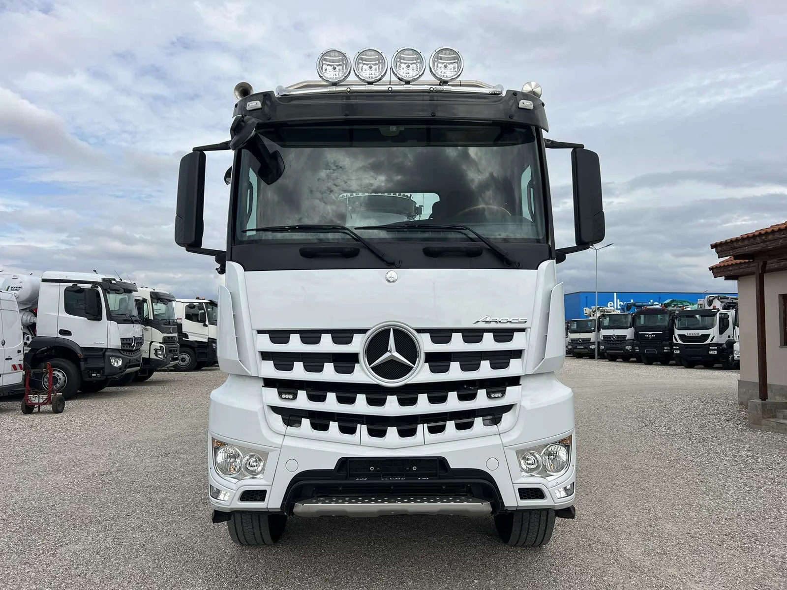 Бетон помпа Mercedes-Benz AROCS 3251 CIFA MAGNUM MK28.4L - изображение 2