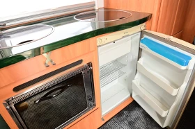 Каравана HYMER / ERIBA 461, снимка 15