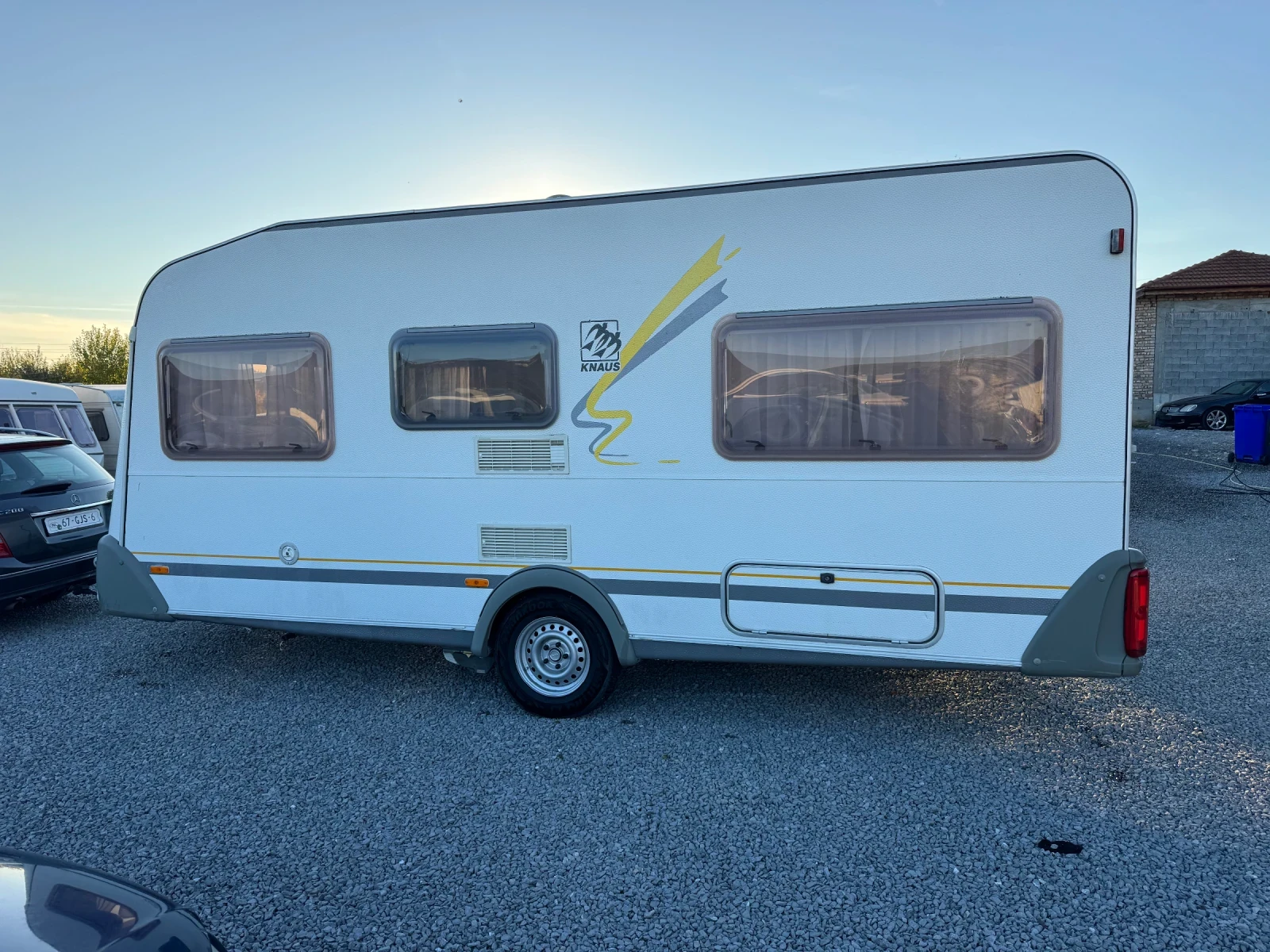 Каравана Knaus Без следи от употреба  - изображение 6