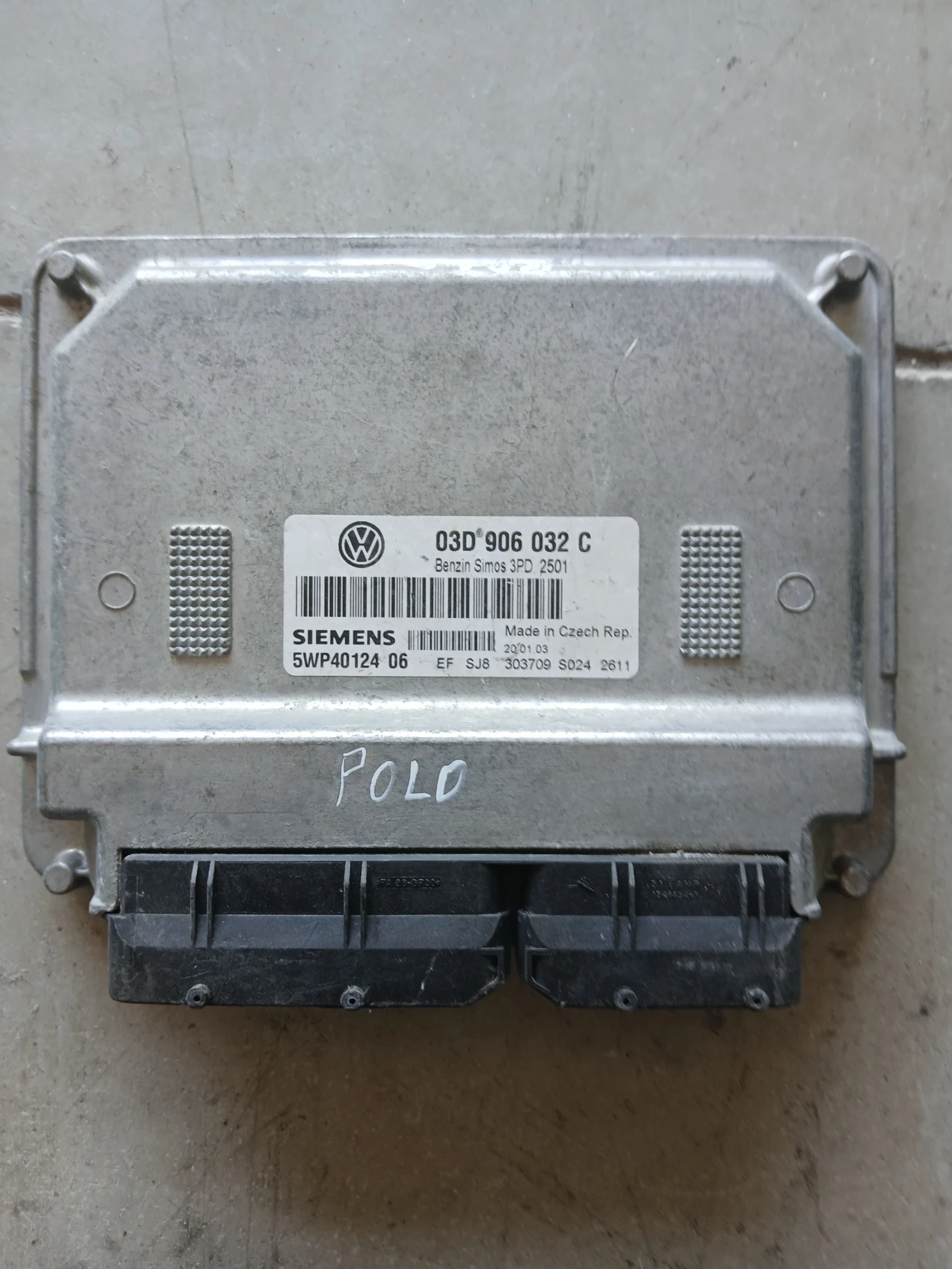 03D906032C компютър VW POLO 