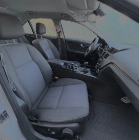 Mercedes-Benz C 220, снимка 8