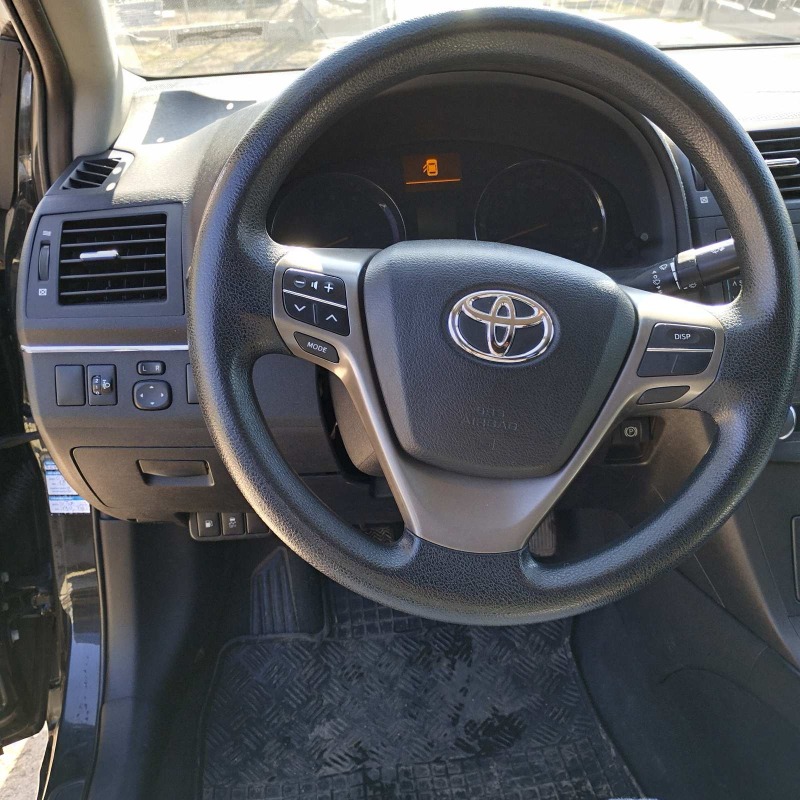 Toyota Avensis, снимка 10 - Автомобили и джипове - 44327724