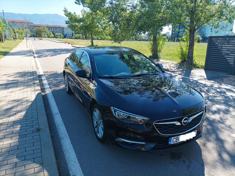 Opel Insignia Grand Sport 2.0 CDTI DISTRONIC, снимка 2 - Автомобили и джипове - 46218154