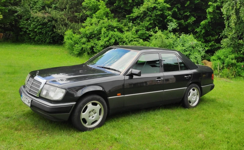 Mercedes-Benz 124, снимка 1 - Автомобили и джипове - 47526320