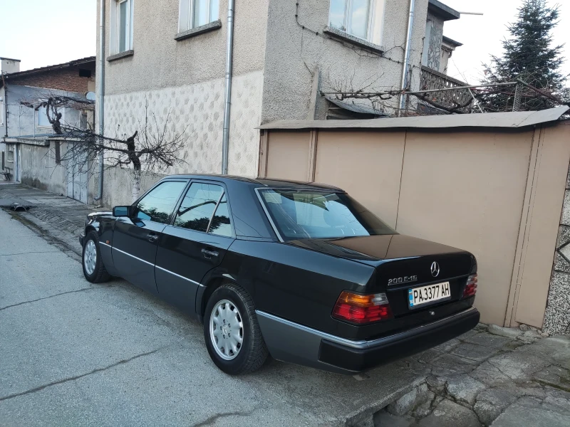 Mercedes-Benz 124 Хечбек , снимка 9 - Автомобили и джипове - 47526320