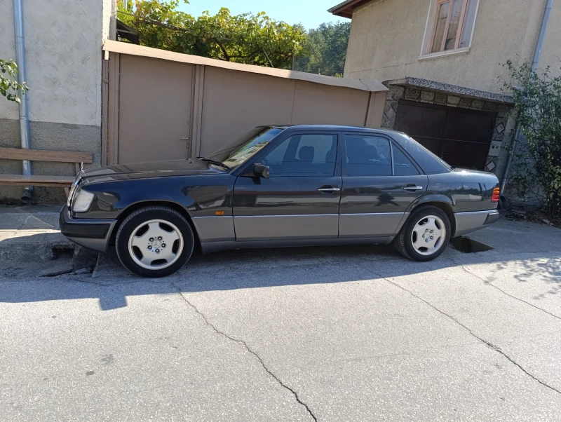 Mercedes-Benz 124, снимка 11 - Автомобили и джипове - 47526320