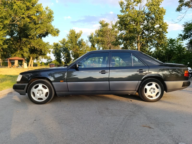 Mercedes-Benz 124 Хечбек , снимка 3 - Автомобили и джипове - 47526320