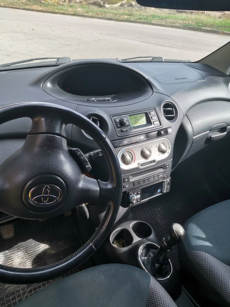 Toyota Yaris, снимка 6 - Автомобили и джипове - 47806642