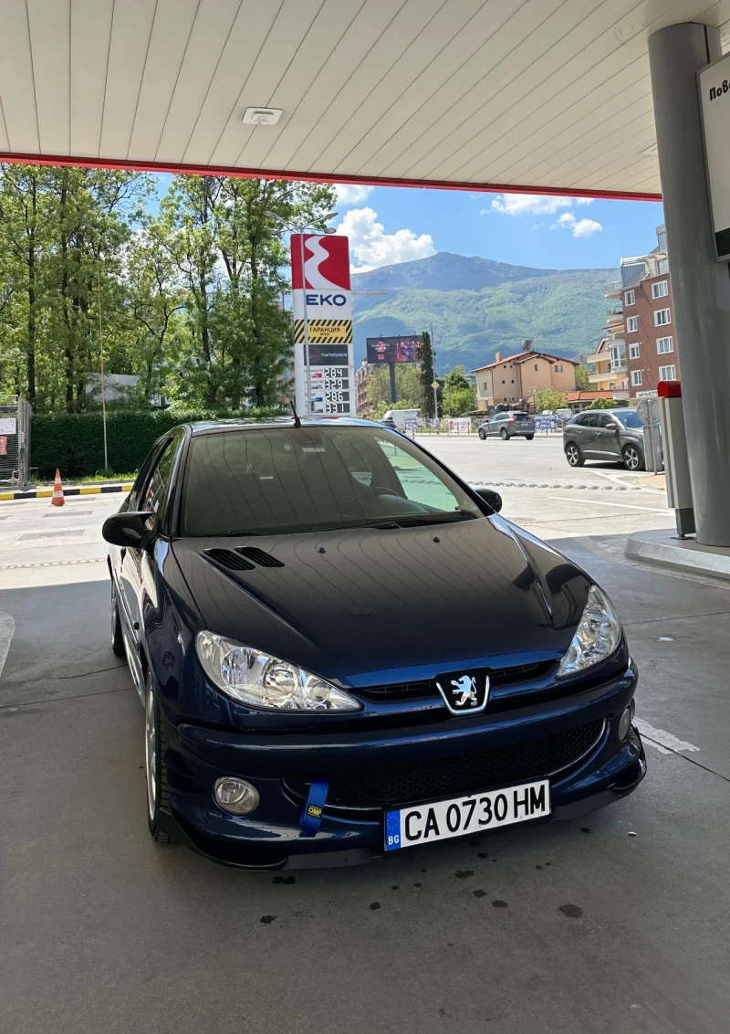 Peugeot 206 1.6i, снимка 1 - Автомобили и джипове - 48090365