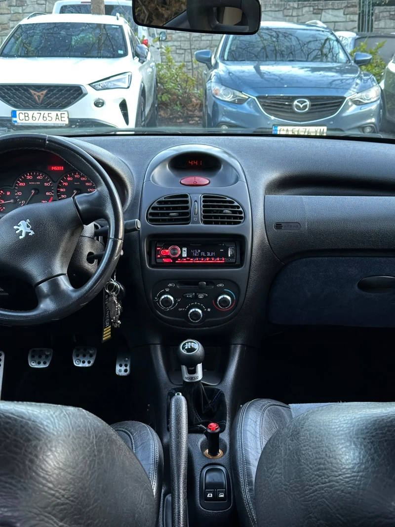 Peugeot 206 1.6i, снимка 16 - Автомобили и джипове - 48090365