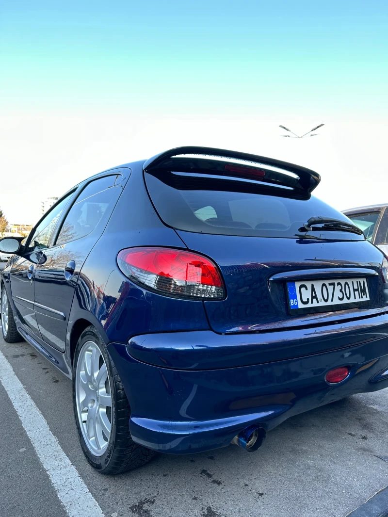 Peugeot 206 1.6i, снимка 2 - Автомобили и джипове - 48090365