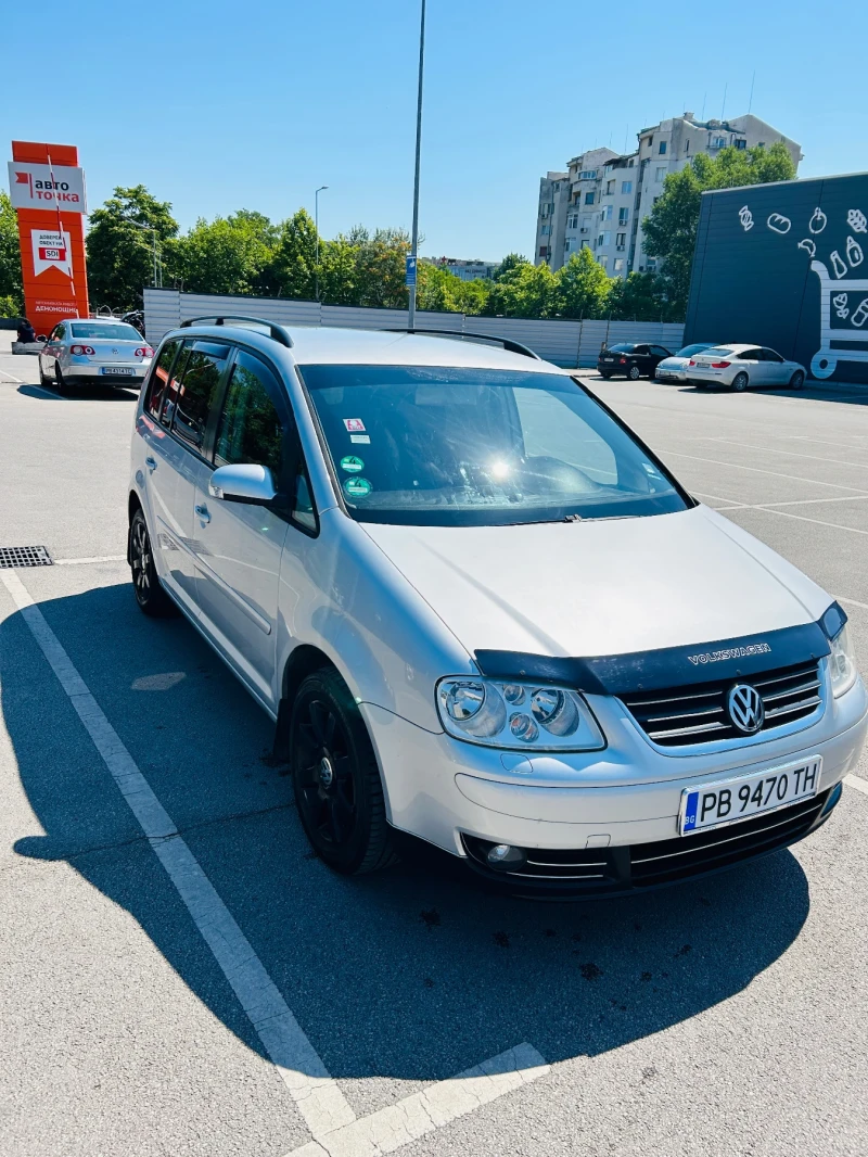 VW Touran, снимка 4 - Автомобили и джипове - 48436396