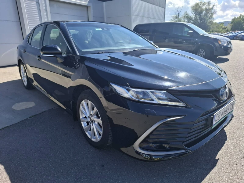 Toyota Camry 2.5 Hybrid Гаранция, снимка 3 - Автомобили и джипове - 51835818