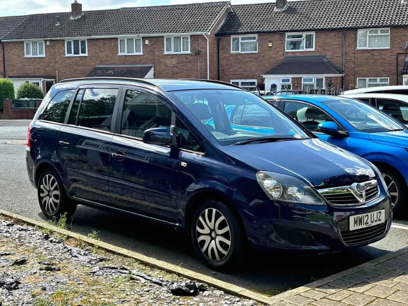 Opel Zafira, снимка 5 - Автомобили и джипове - 51978418