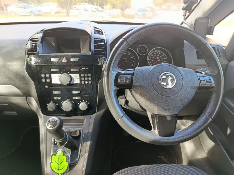 Opel Zafira, снимка 10 - Автомобили и джипове - 51978418