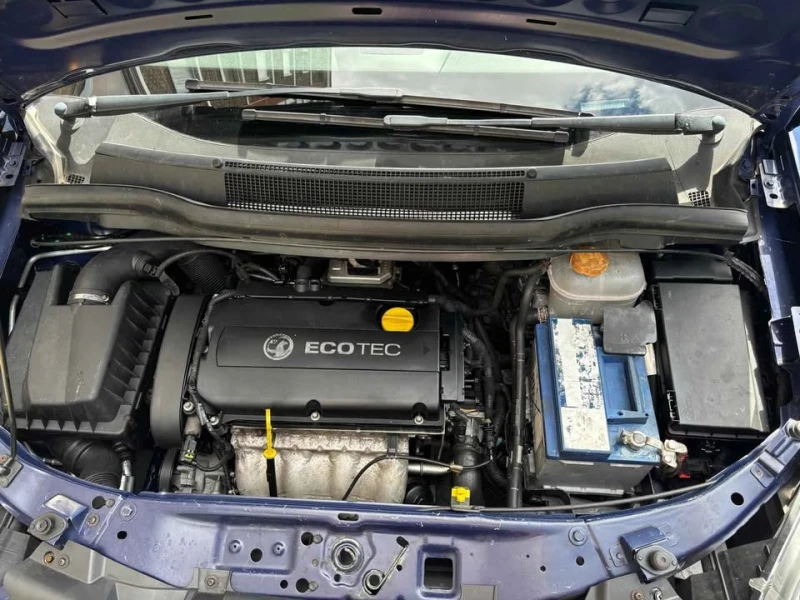 Opel Zafira, снимка 13 - Автомобили и джипове - 51978418