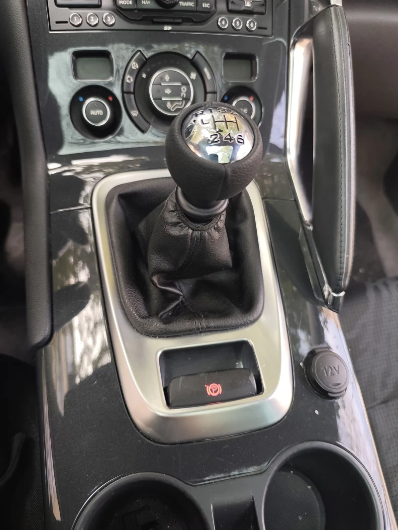 Peugeot 3008 1.6 HTP, снимка 16 - Автомобили и джипове - 52506820