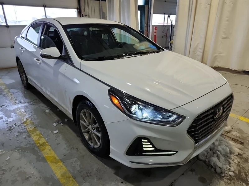 Hyundai Sonata * GL * CARFAX * БЕЗ ПЪРВОНАЧАЛНА ВНОСКА, снимка 2 - Автомобили и джипове - 52655138