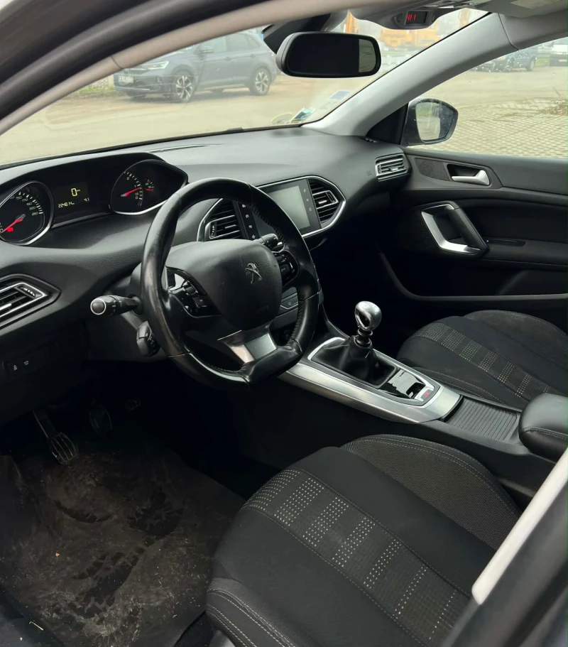 Peugeot 308, снимка 3 - Автомобили и джипове - 52759717