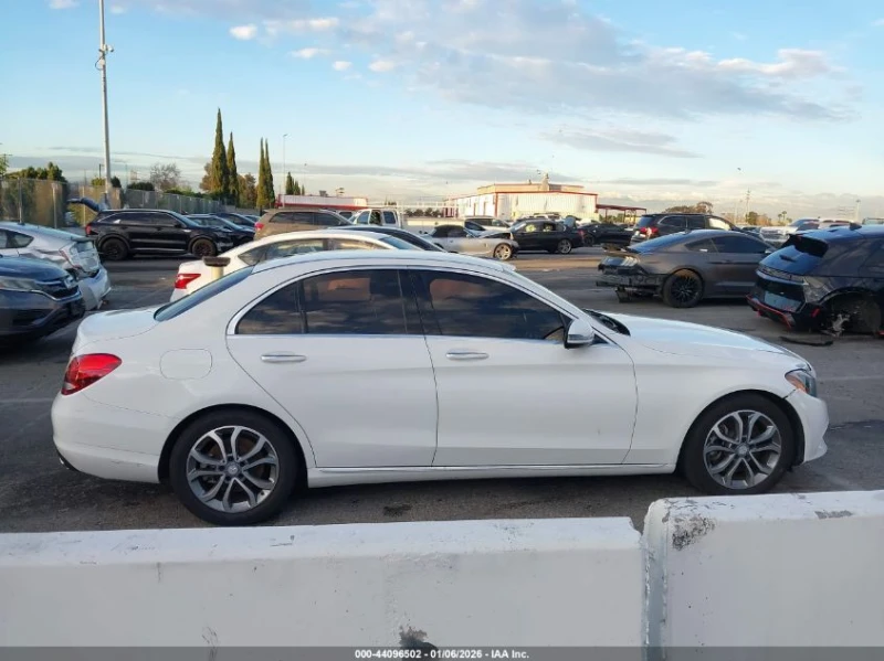 Mercedes-Benz C 300 2.0L I-4 DI, DOHC, VVT, TURBO, 241HP Rear Wheel, снимка 5 - Автомобили и джипове - 53286938