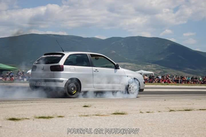 Seat Ibiza, снимка 5 - Автомобили и джипове - 52801027