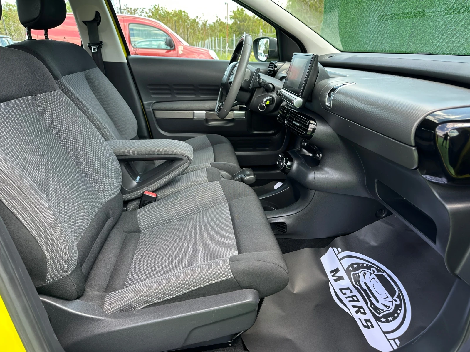 Citroen C4 Cactus 1.6HDI AUTOMATIC & KAMERA  | Mobile.bg — изображение 13