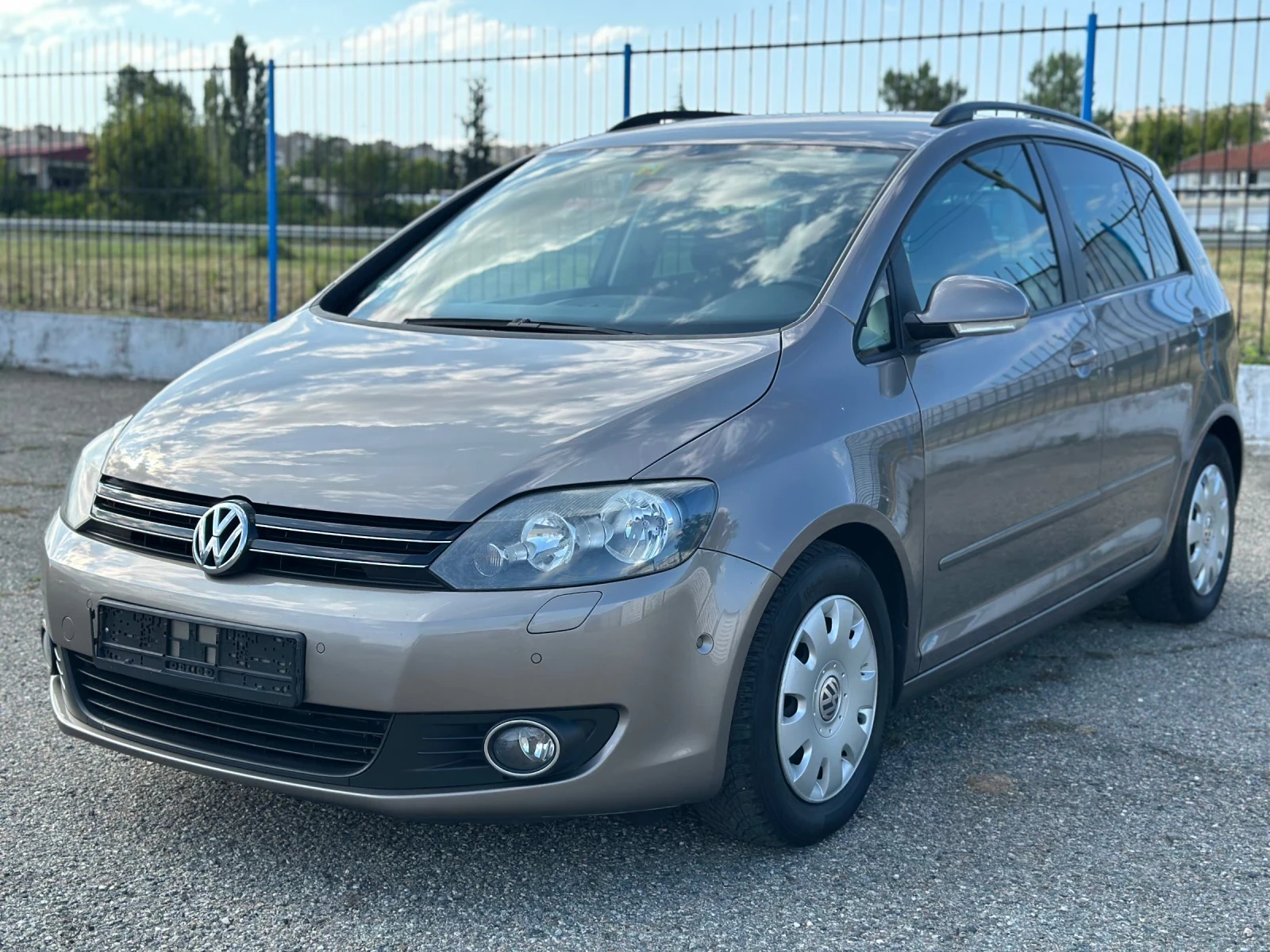 VW Golf Plus 1.6 Bifuel TEAM газ бензин | Mobile.bg — изображение 1