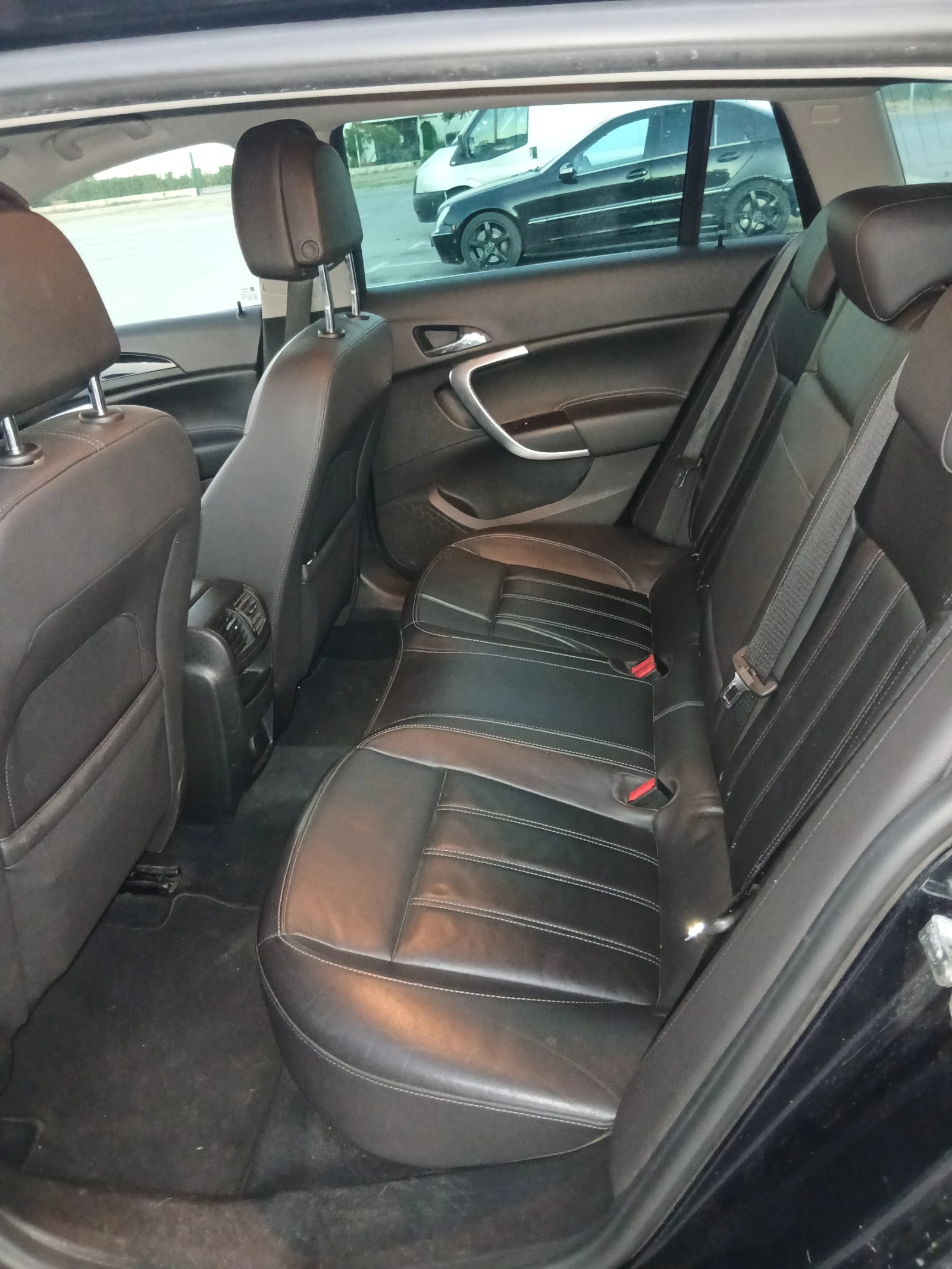 Opel Insignia 4x4 2.8 V6 - изображение 6