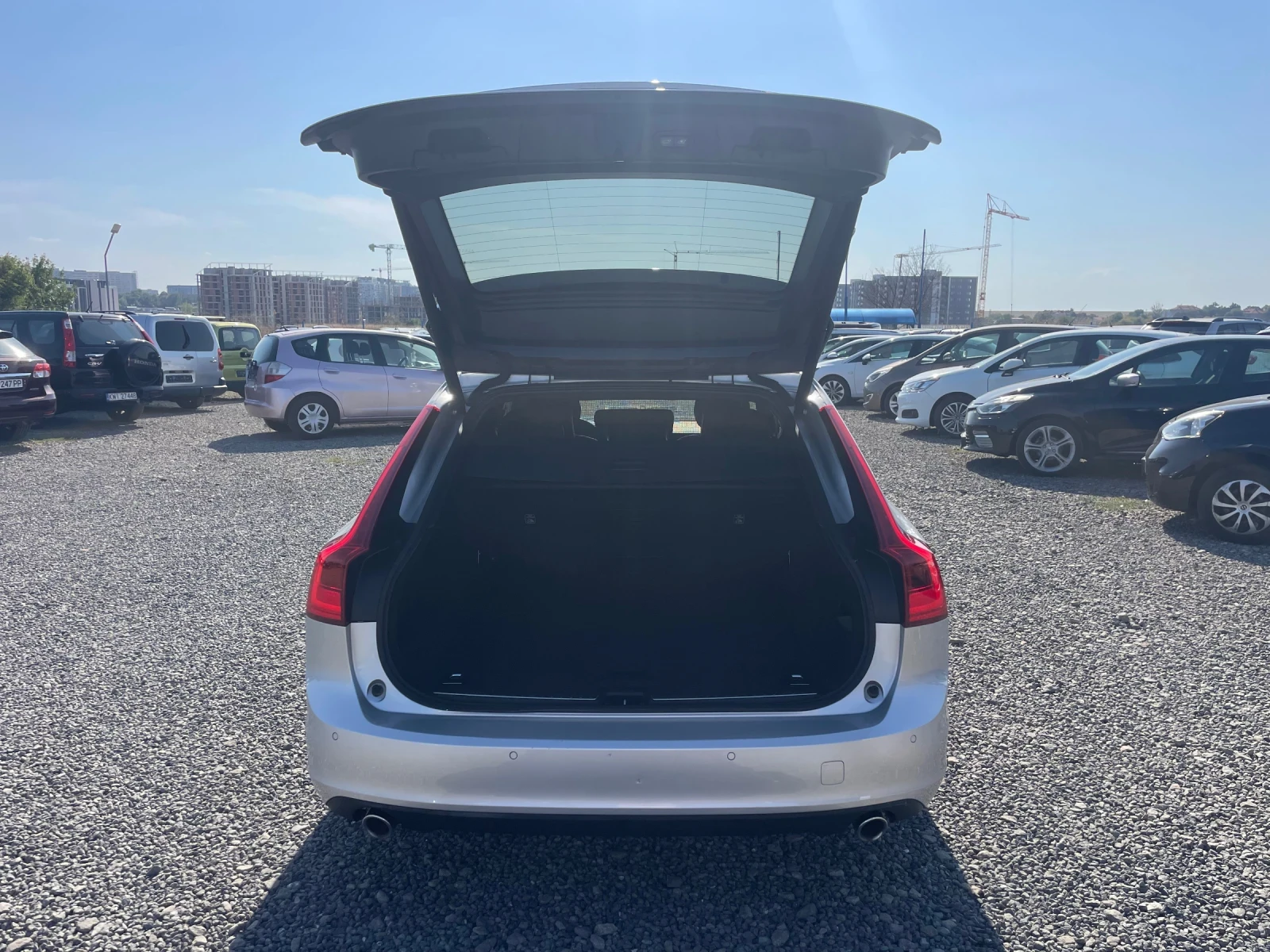 Volvo V90 2.0 D-4 AVD 4x4 - изображение 8