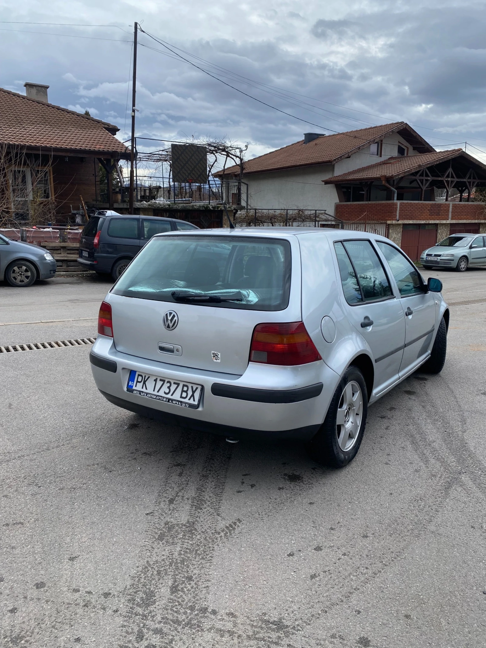 VW Golf 1.9 - изображение 4