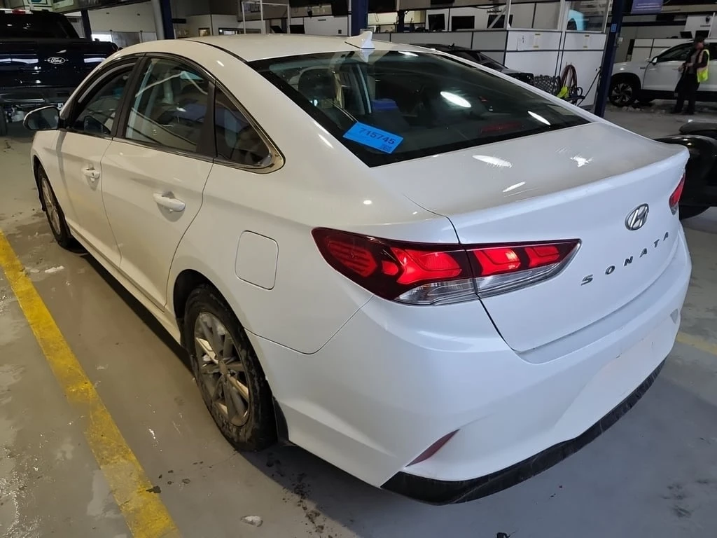 Hyundai Sonata * GL * CARFAX * БЕЗ ПЪРВОНАЧАЛНА ВНОСКА - изображение 4