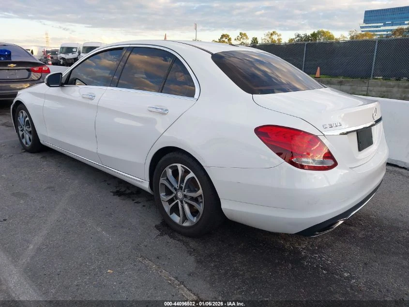 Mercedes-Benz C 300 2.0L I-4 DI, DOHC, VVT, TURBO, 241HP Rear Wheel - изображение 8