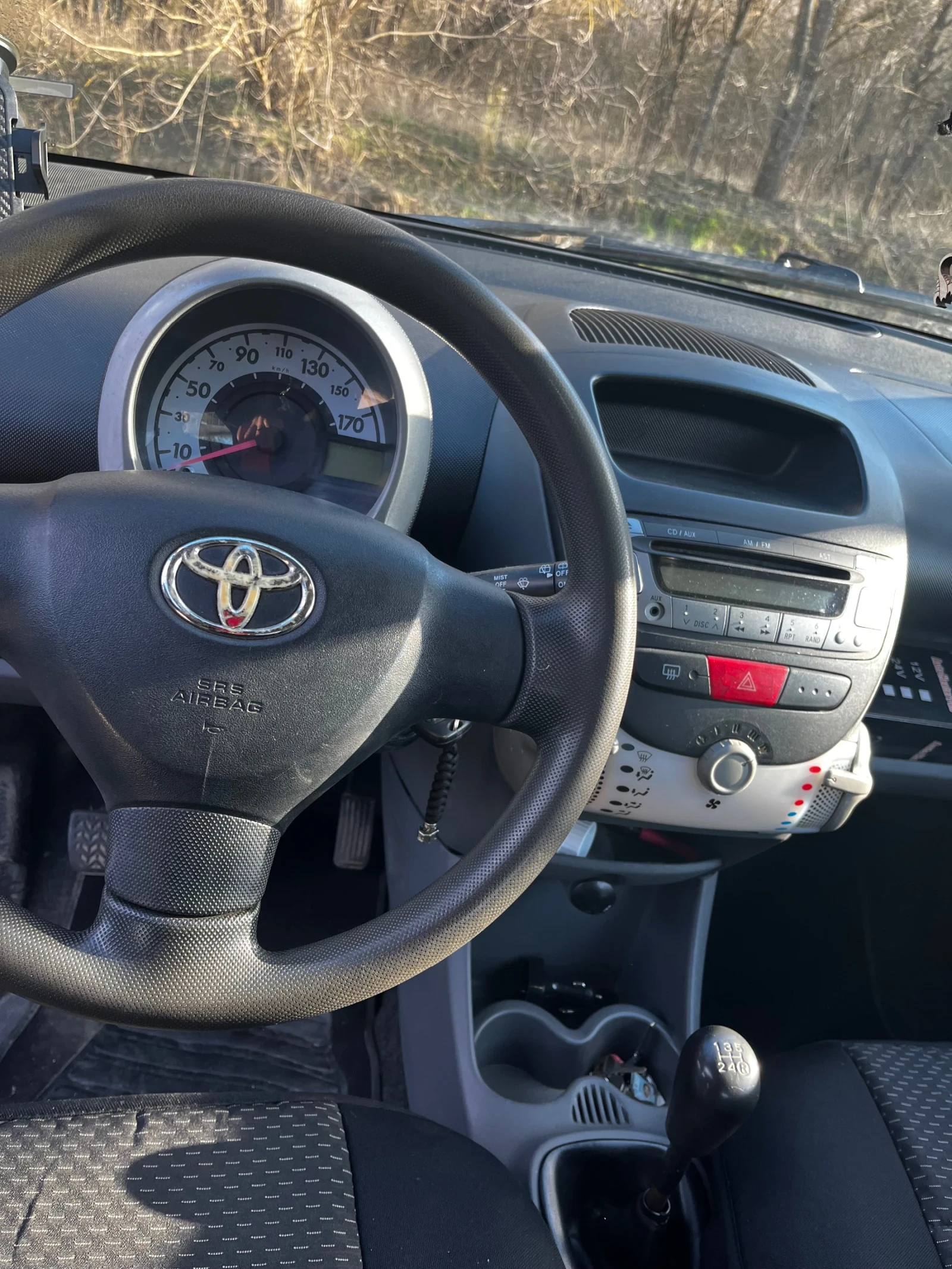 Toyota Aygo, снимка 5 - Автомобили и джипове - 53747009
