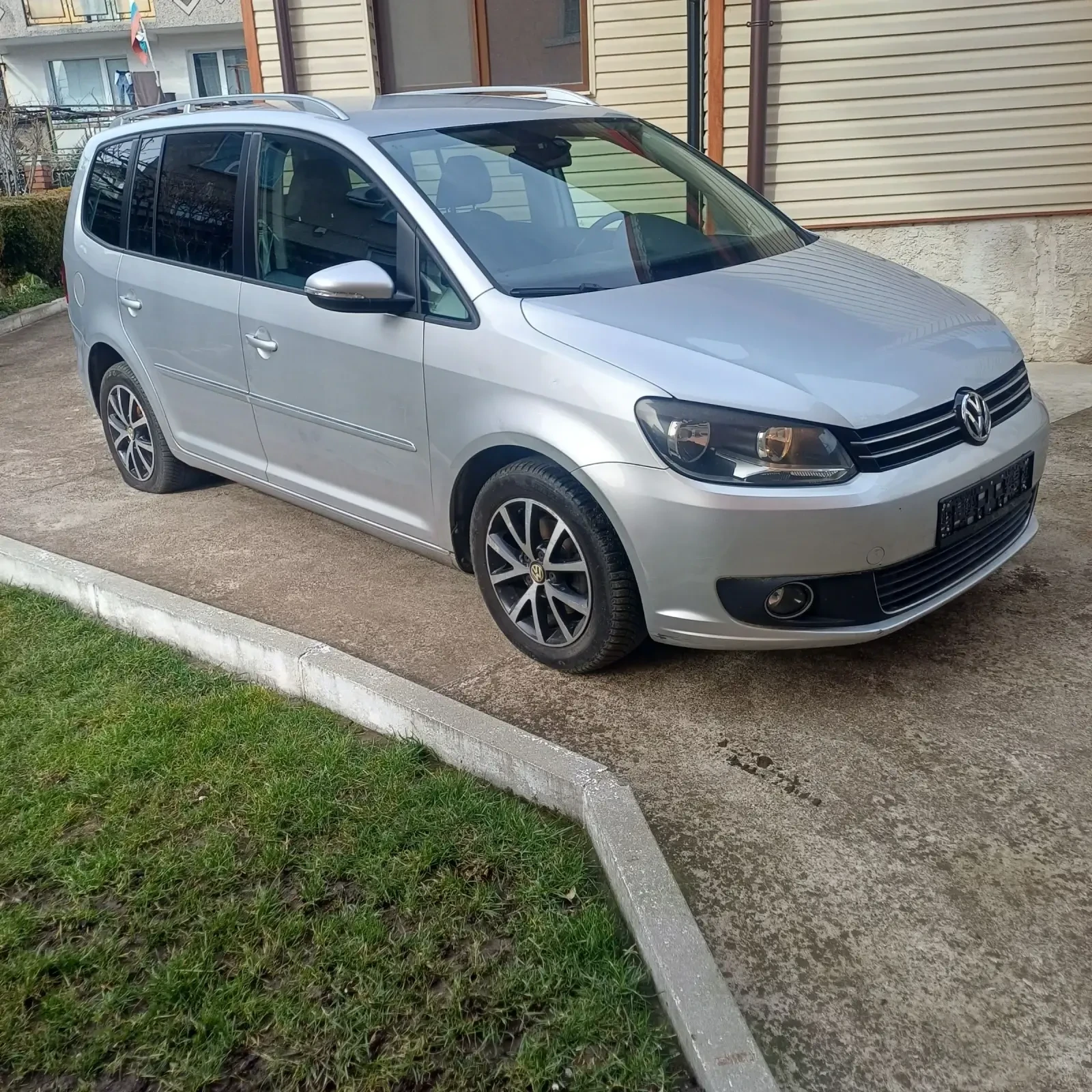 VW Touran 1, 4TSI.  DSG, снимка 2 - Автомобили и джипове - 53866730