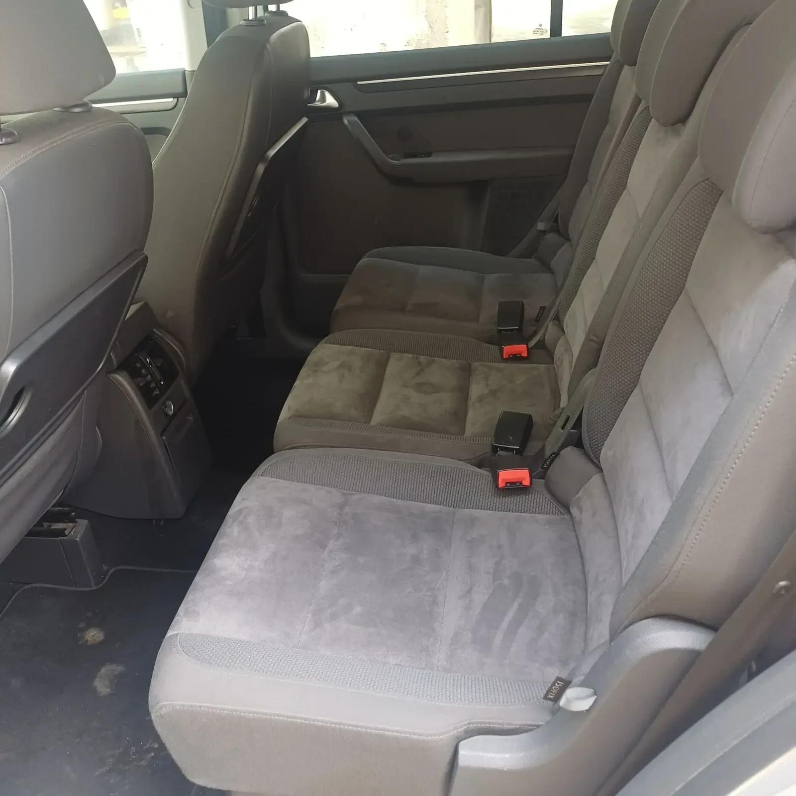 VW Touran 1, 4TSI.  DSG, снимка 6 - Автомобили и джипове - 53866730