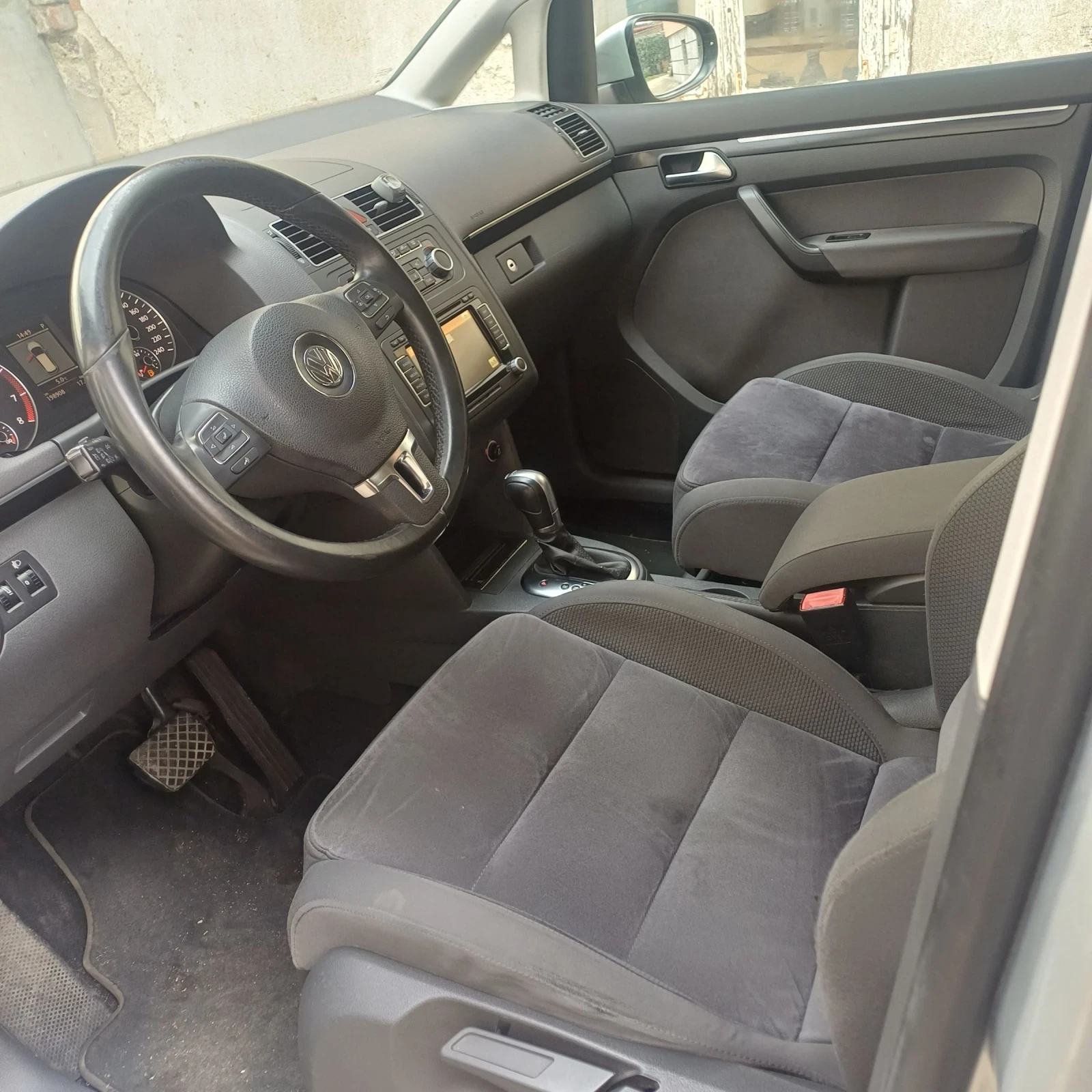 VW Touran 1, 4TSI.  DSG, снимка 9 - Автомобили и джипове - 53866730