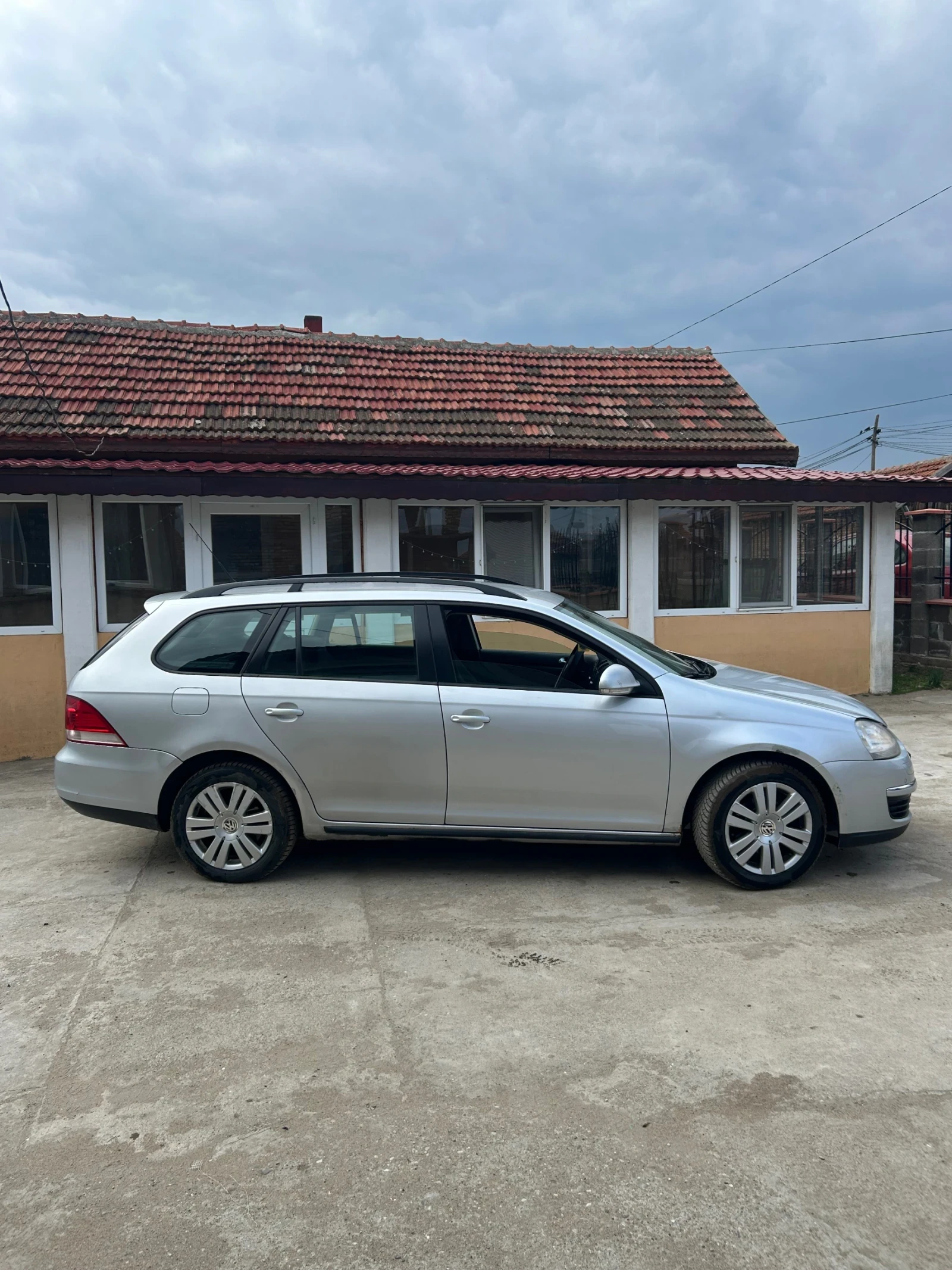 VW Golf, снимка 3 - Автомобили и джипове - 53922411